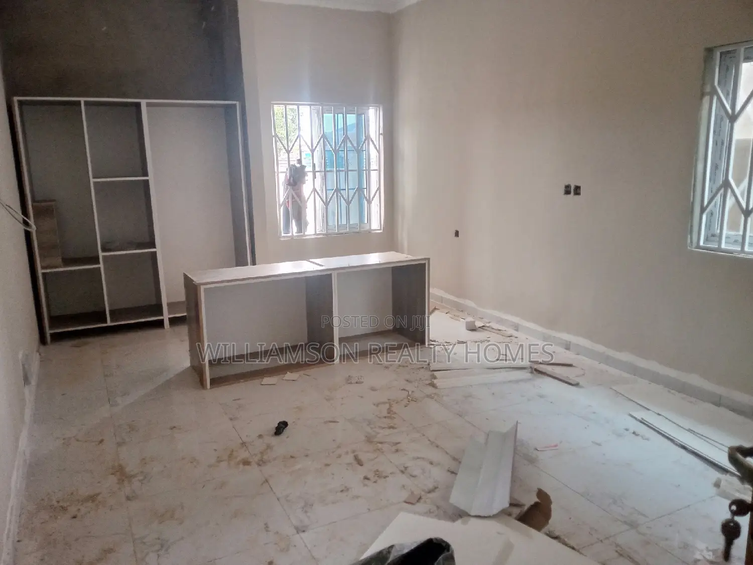 3bdrm House in Hfc Estate, Spintex for sale
