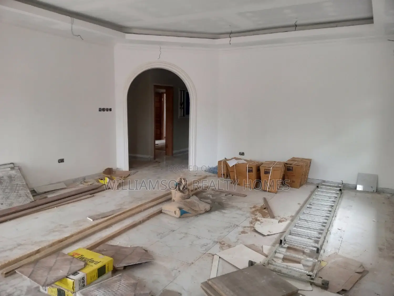 3bdrm House in Hfc Estate, Spintex for sale