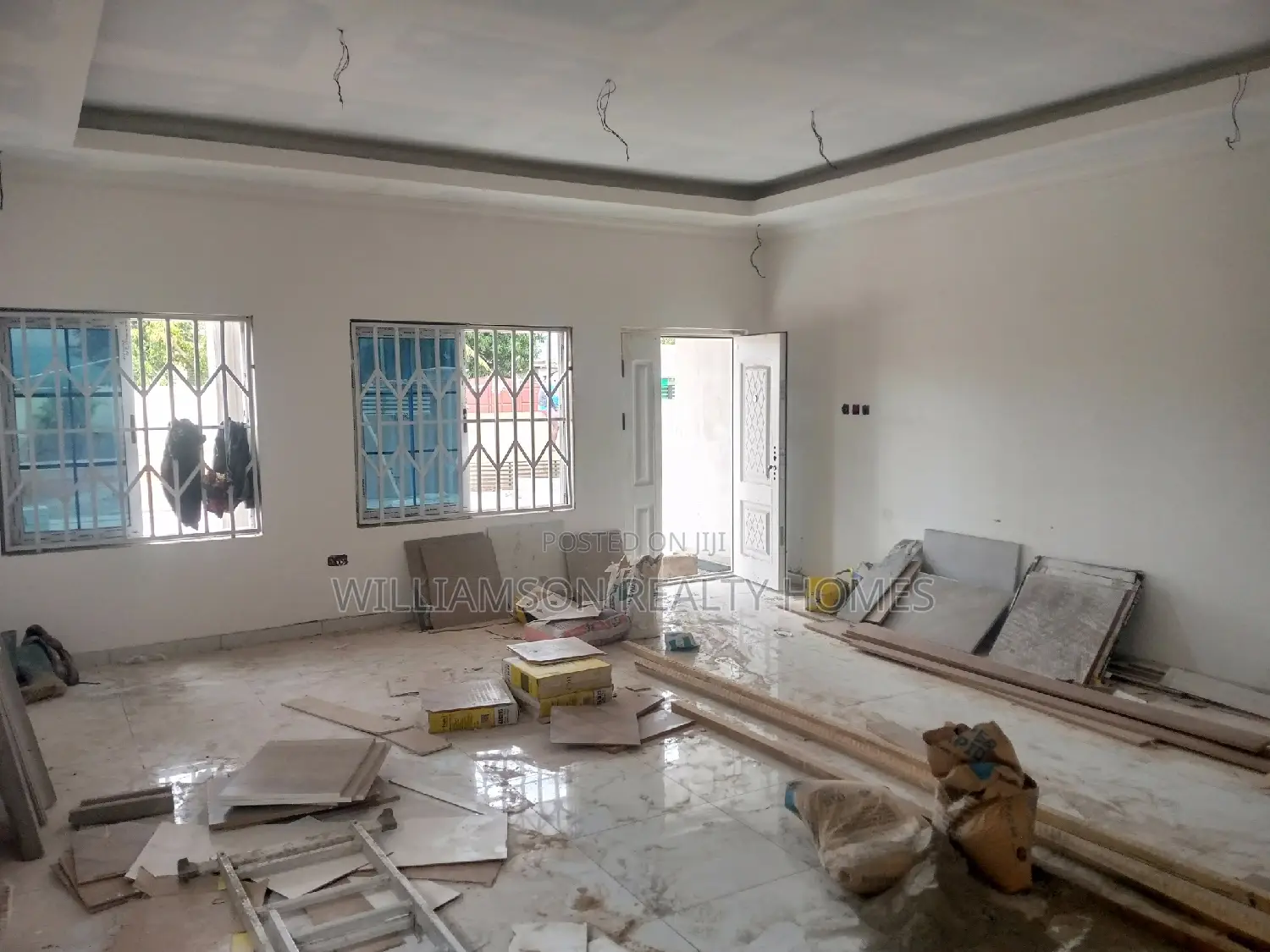 3bdrm House in Hfc Estate, Spintex for sale