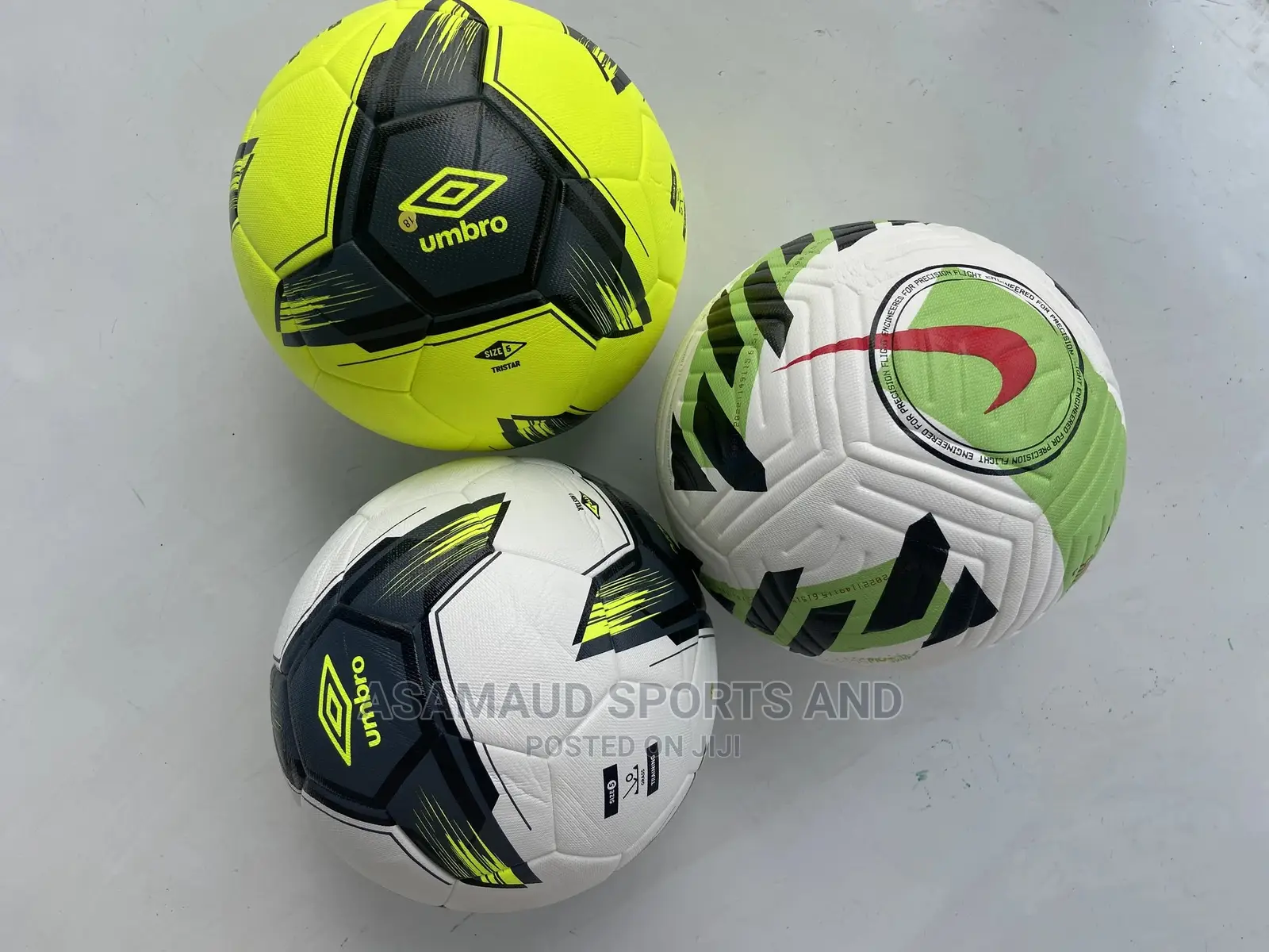 Authentic Football Suitable on All Pitch at Cool Price