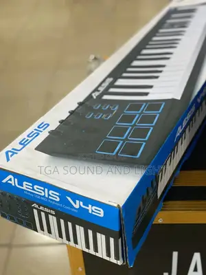 Alesis V49 Usb Midi Keyboard Controller W/ 8 Beat Pads