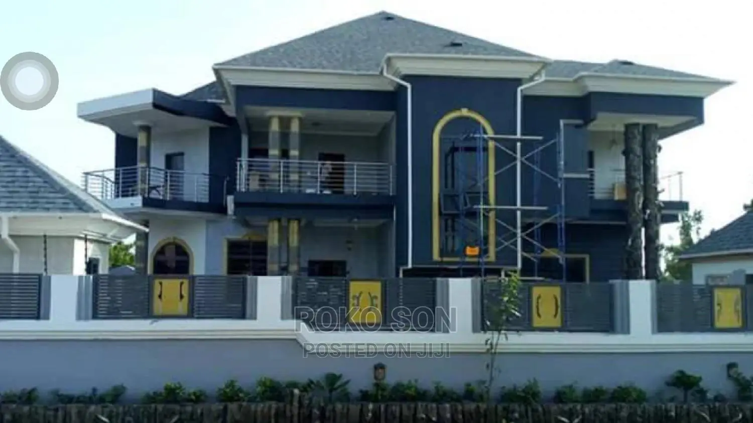 7bdrm Mansion in Dr Roko, Villa Victoria Hotel for Sale