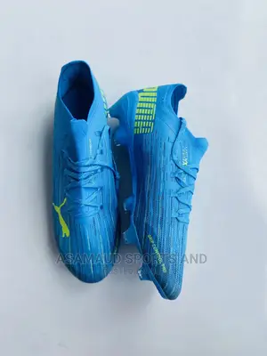 Authentic Puma Football Boot at Cool Price