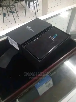 New LG V50 ThinQ 128 GB Black