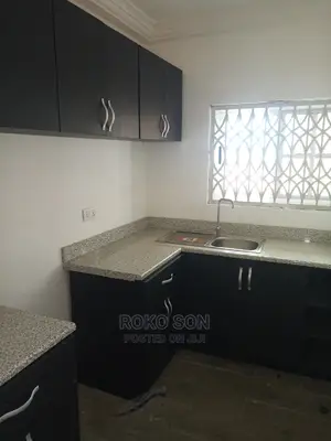 Mini Flat in Dr Roko, Pentecost for rent