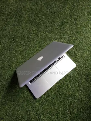 Laptop Apple MacBook Pro 2012 4GB Intel Core I5 HDD 500GB