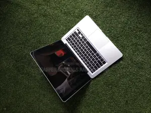 Laptop Apple MacBook Pro 2012 4GB Intel Core I5 HDD 500GB