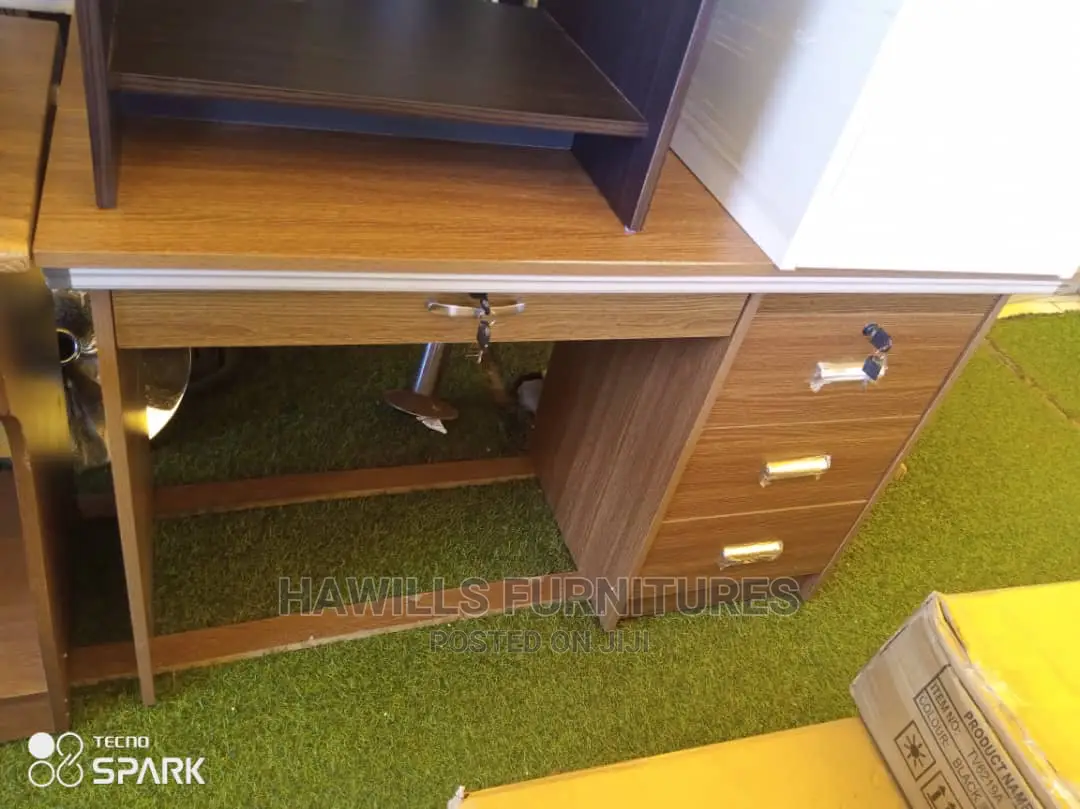 Newly Constructed Writing Office Desk