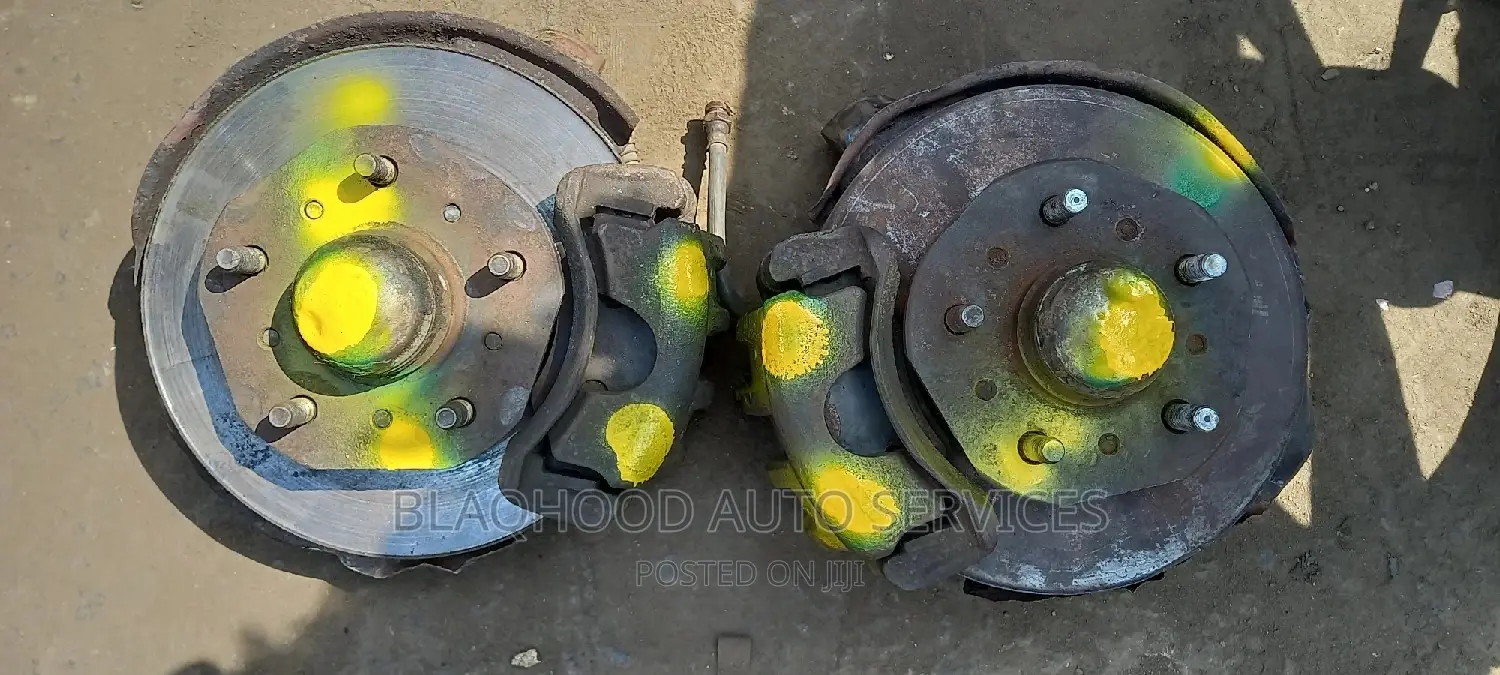 Front WHEEL HUB Pair for Nissan Cars Hardbody/Navara/Stanbic