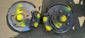Front WHEEL HUB Pair for Nissan Cars Hardbody/Navara/Stanbic