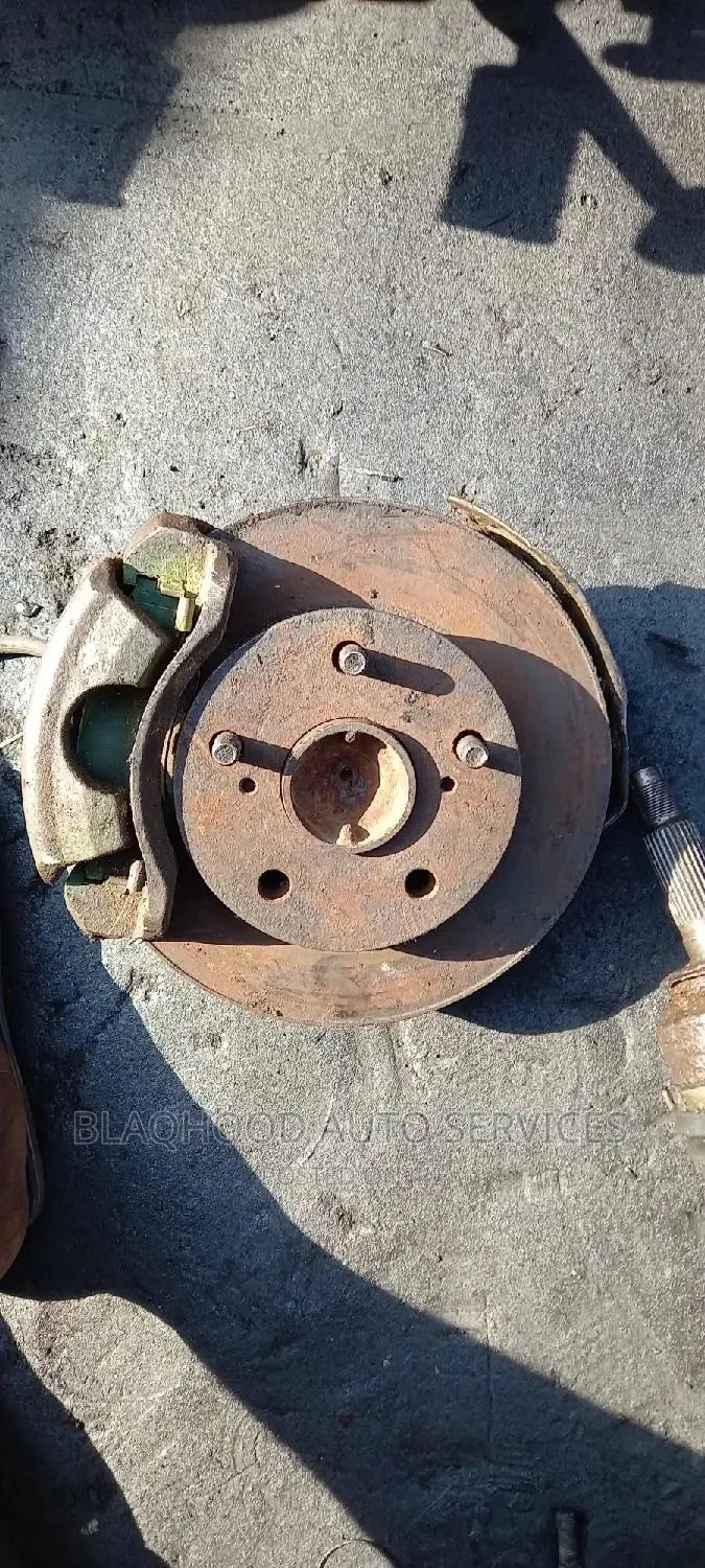 Toyota Hilux/Tacoma (2x4) Front Wheel Hub Pair Available