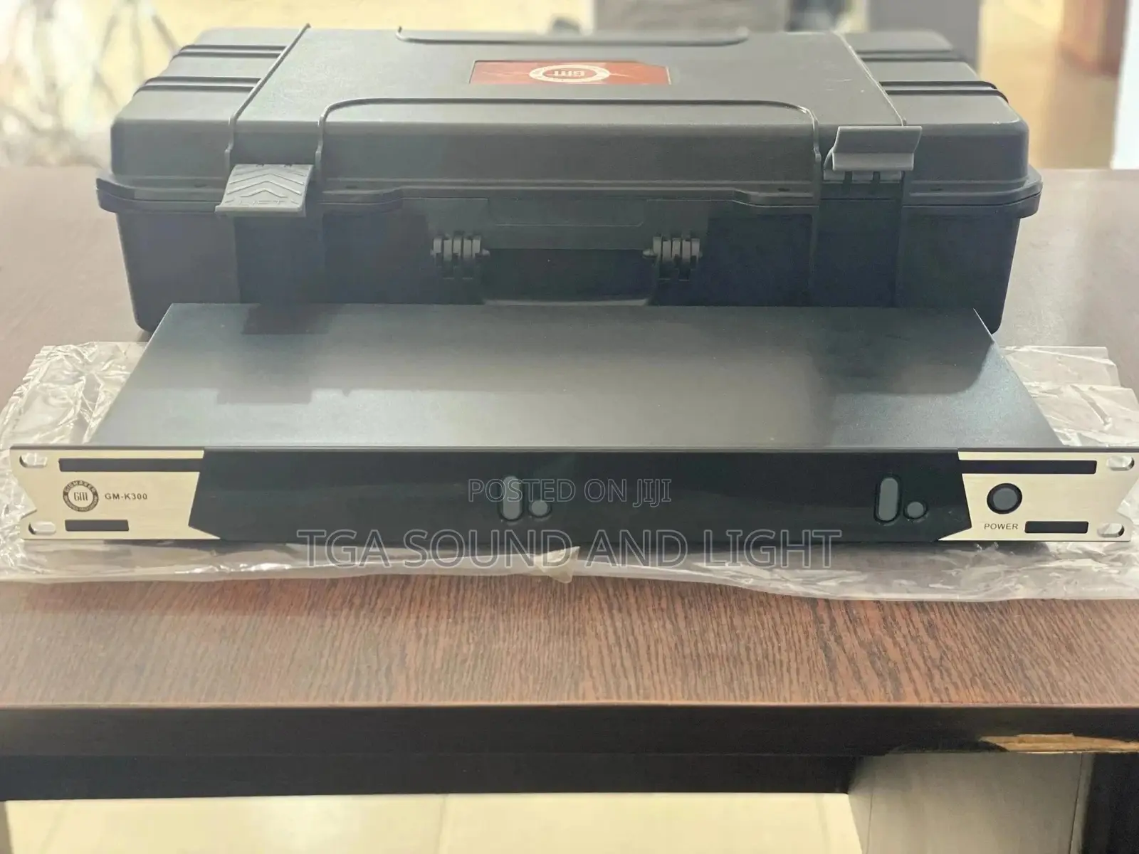 Gigmaker GM-K300 Rechargeable Wireless Microphone System