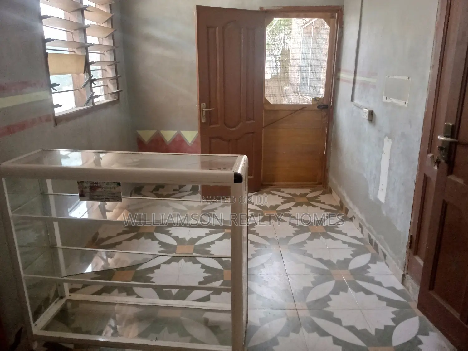 Mini Flat in Community 18, Spintex for rent