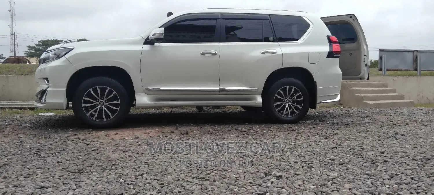 Car Rentals . Toyota Landcruisers Prado for Rent in Ghana