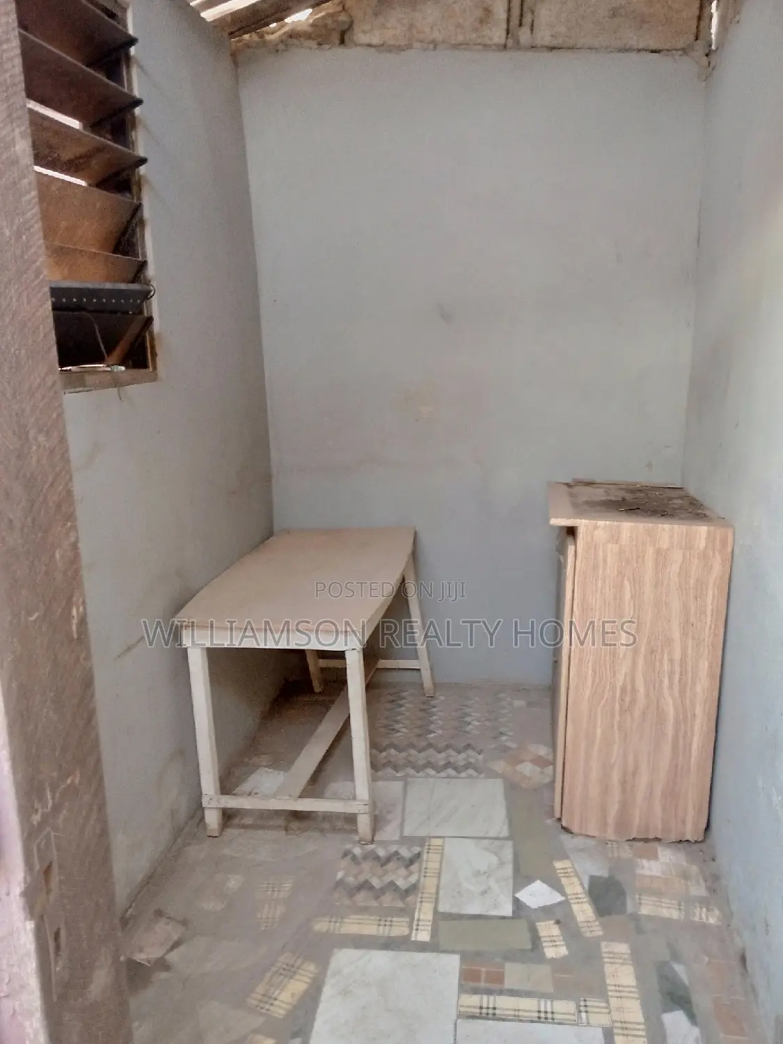 Mini Flat in Community 18, Spintex for rent
