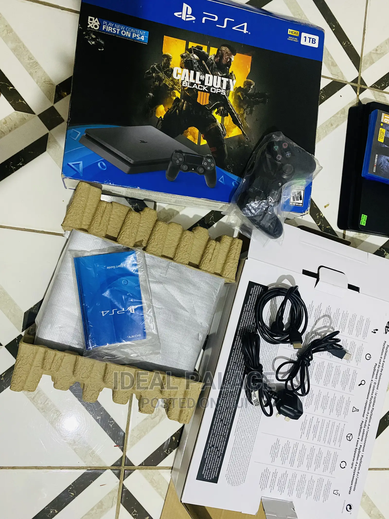 Playstation 4 Slim New Black