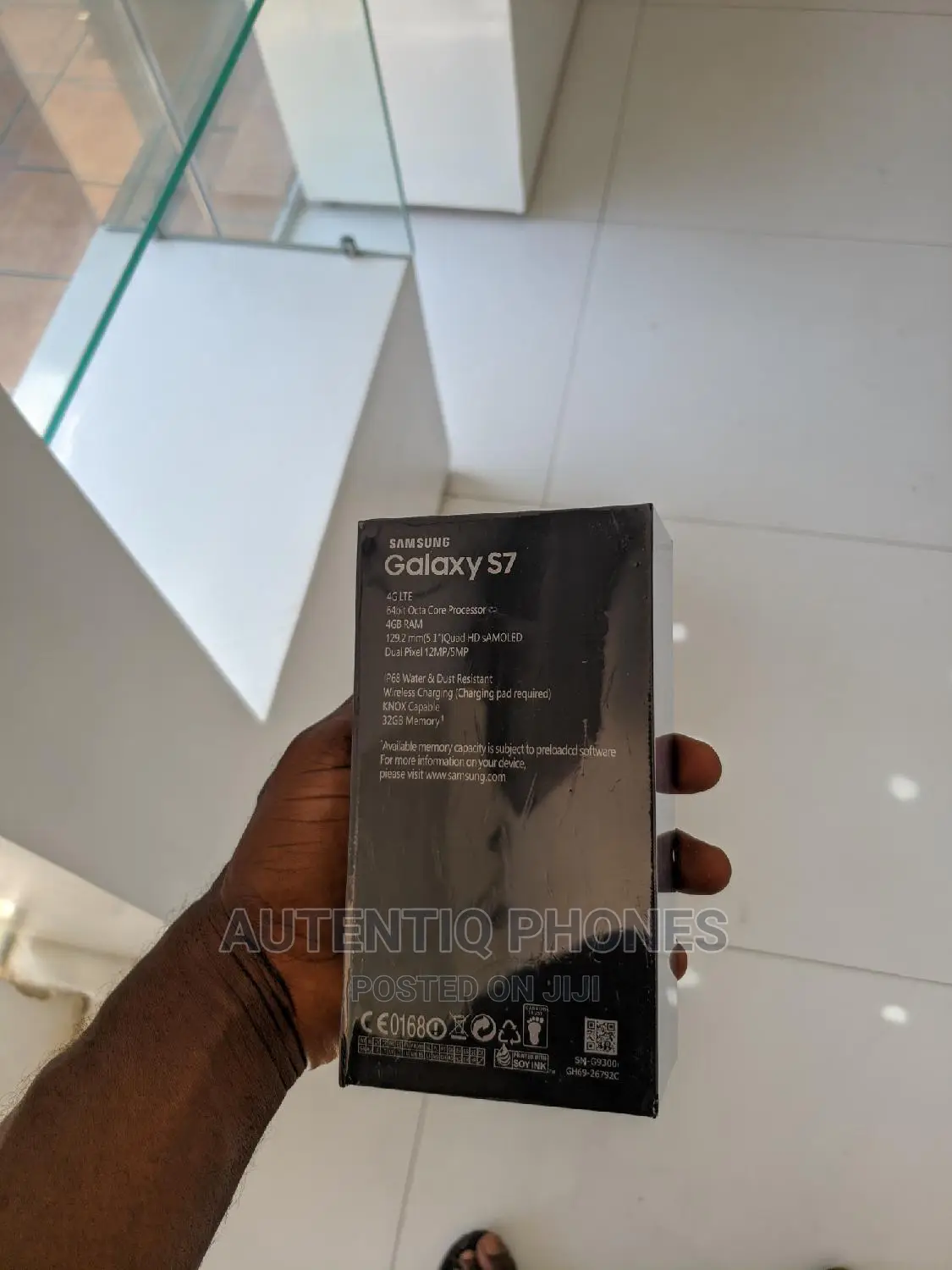 New Samsung Galaxy S7 32 GB Black