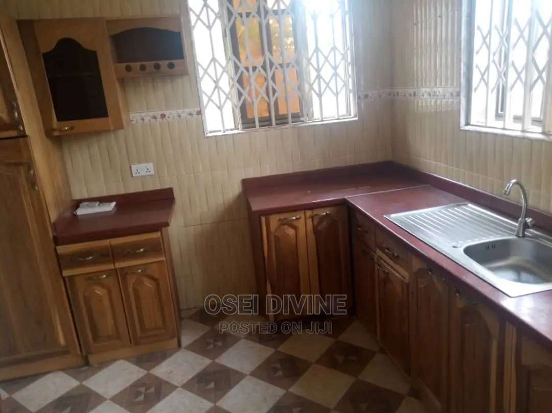 Neat 3-Bedrooms Self Compound Dansoman