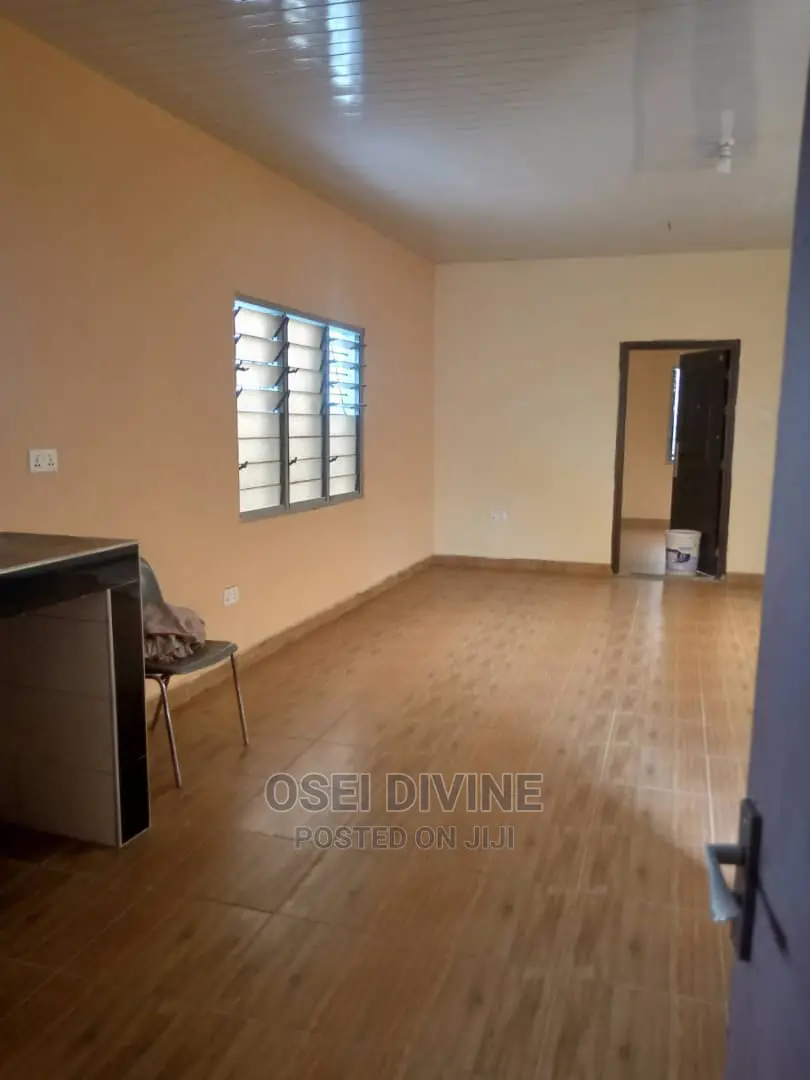 Neat 3-Bedrooms Self Compound Dansoman