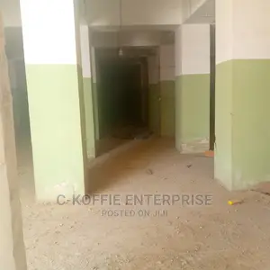 648 Sqm Warehouse at North Kaneshie for Rent