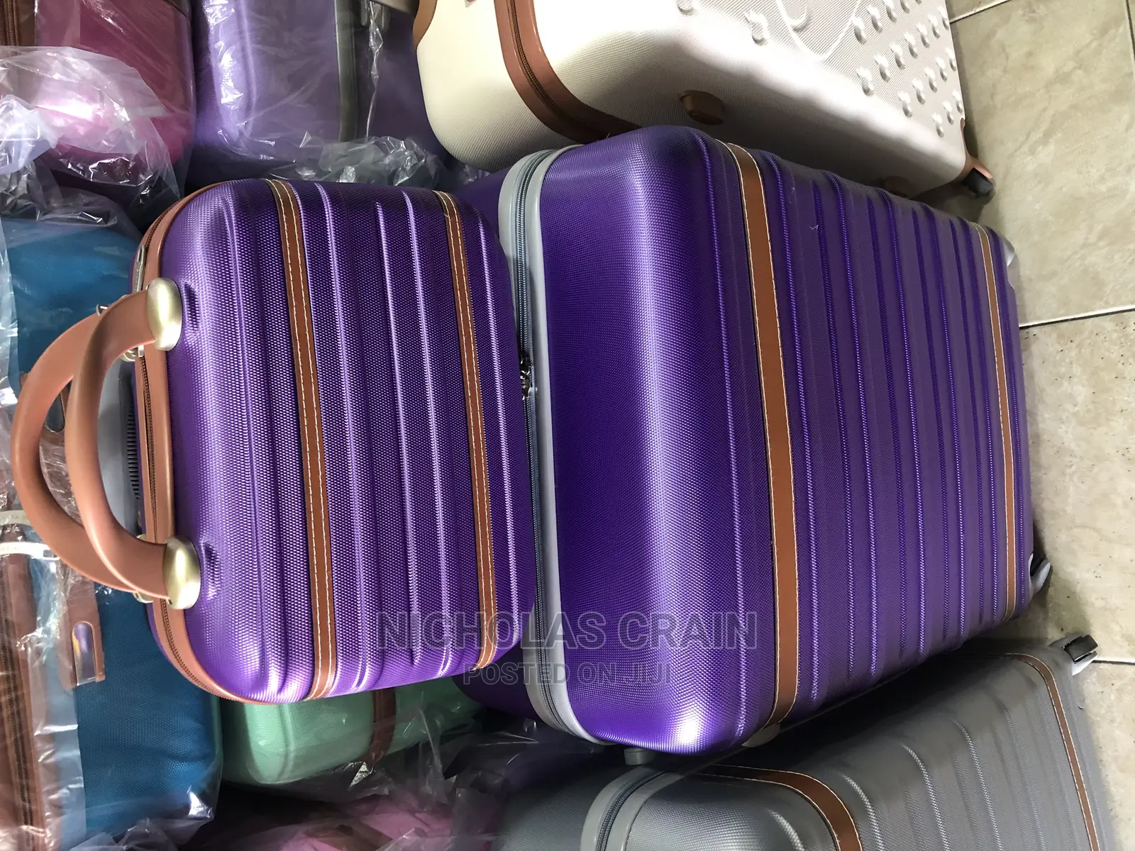 3 Pieces Travelling Bags/ Luggage Bags / Suit Case for Sale
