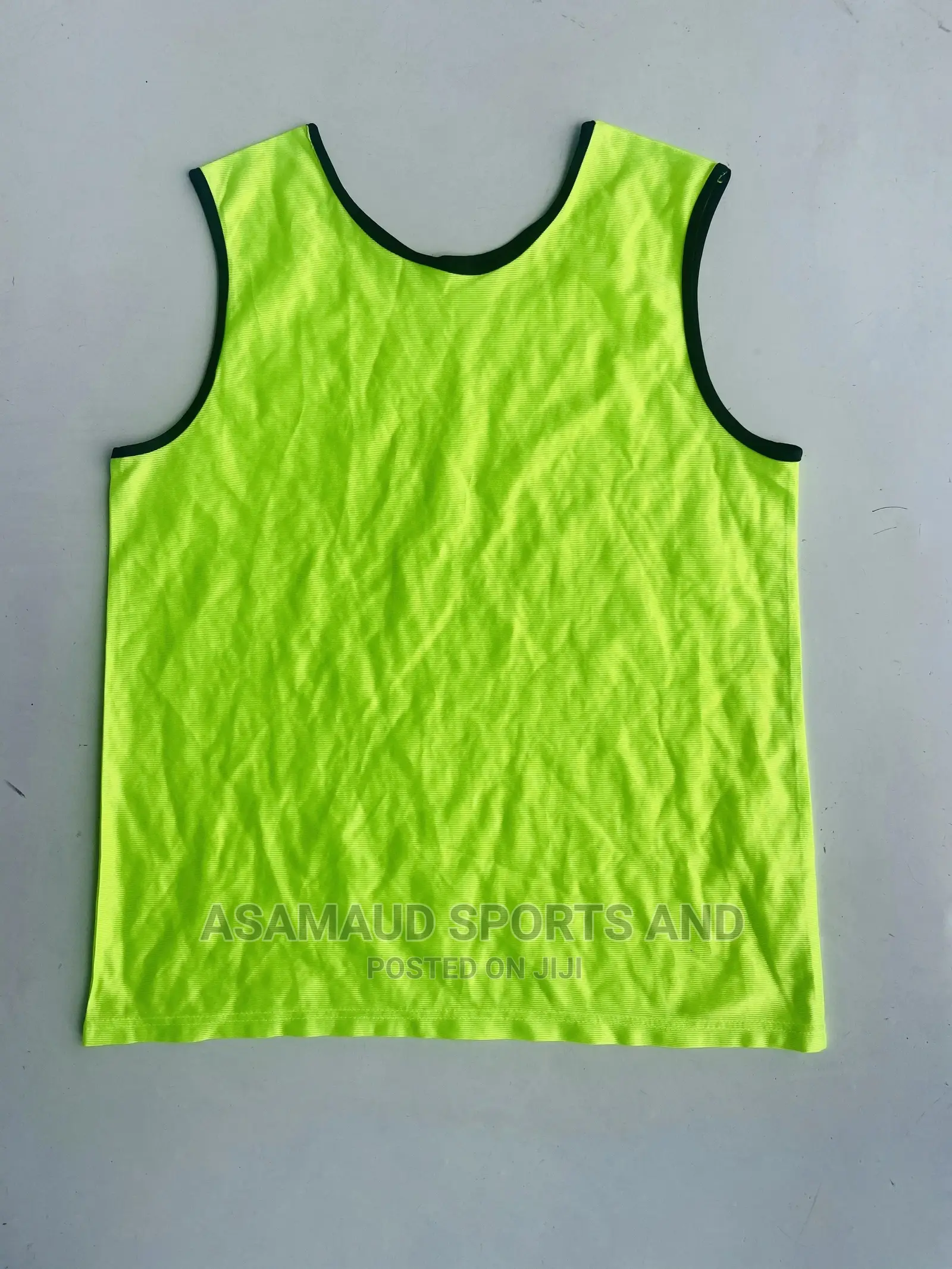 Original Plain Training Bibs at Cool Price