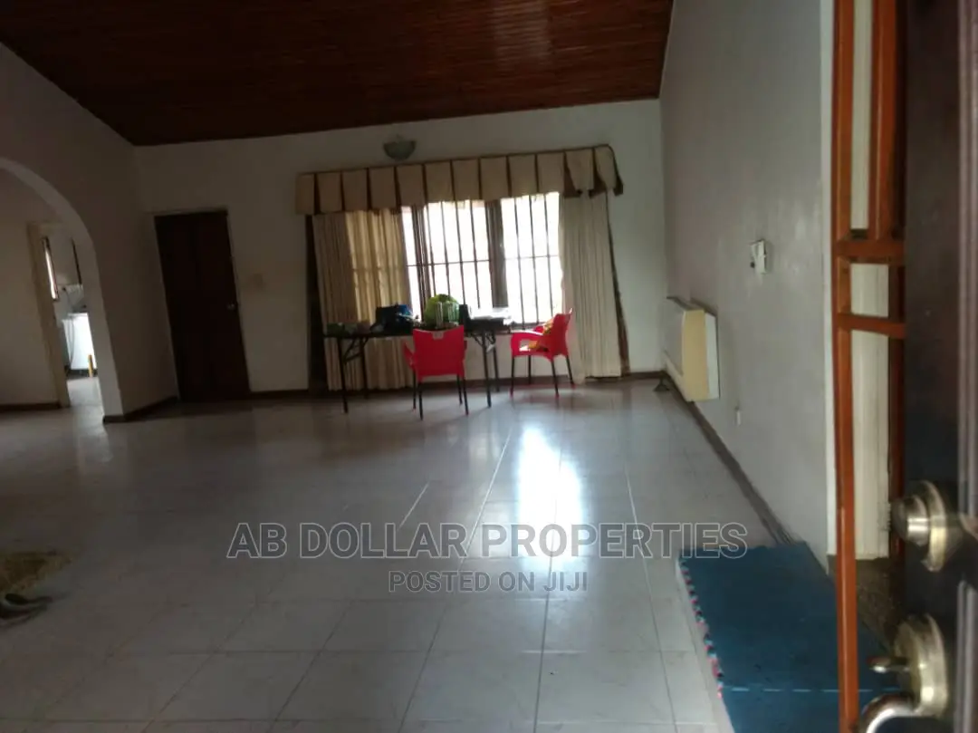4bdrm House in Regimanuel Gray Estates for Sale