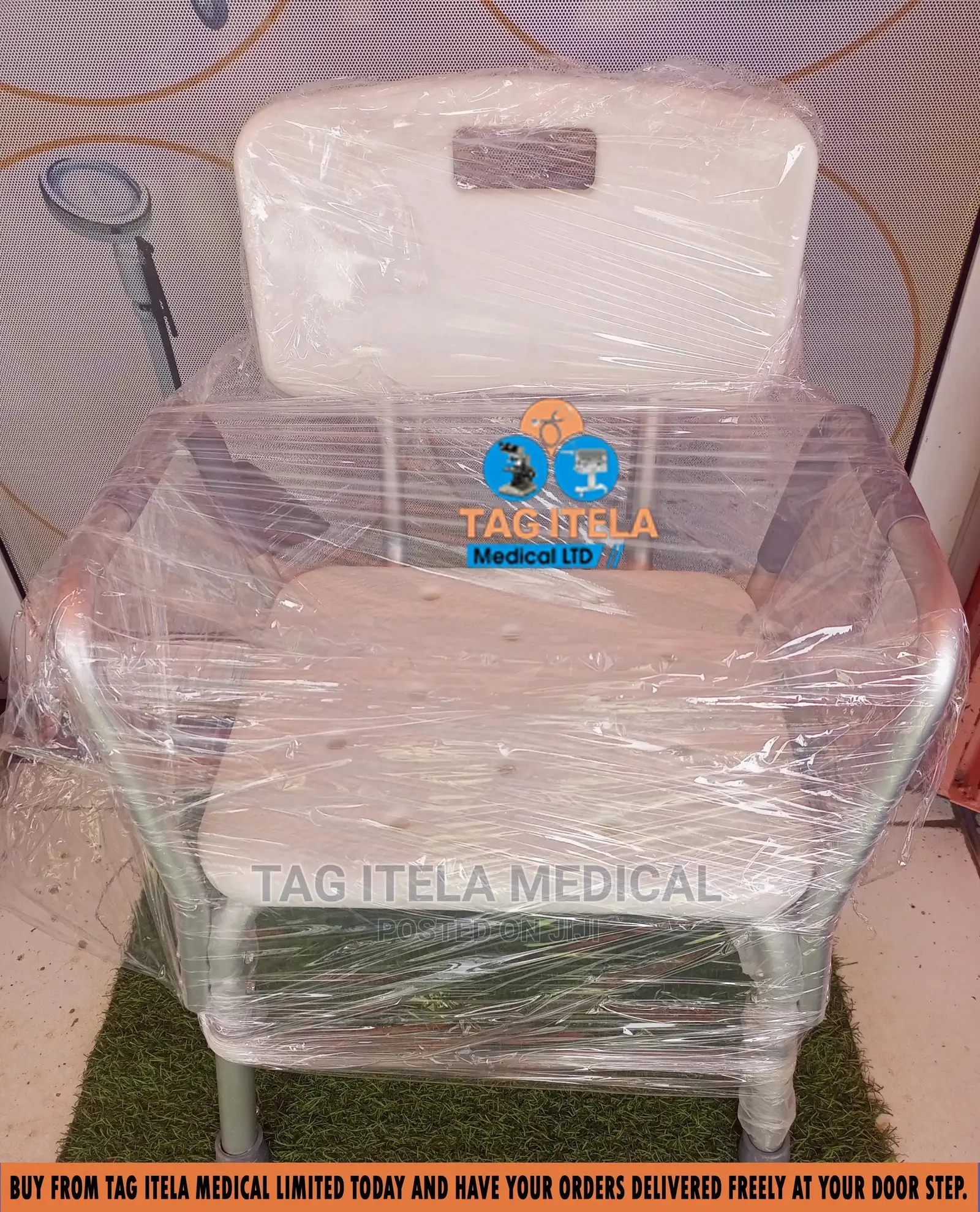 Bathroom Shower Seat (Backrest and Armrest)