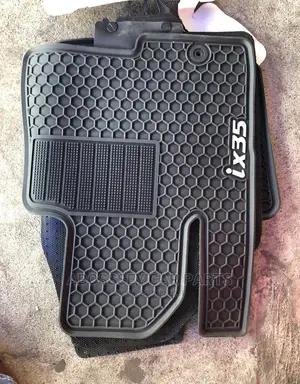 Hyundai Tucson/Ix35 Floor Mat Available