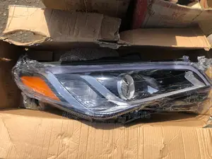 Hyundai Sonata 2015 Headlight Pair