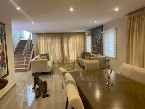 Furnished 4bdrm Townhouse / Terrace in Bronko Housing, Cantonments