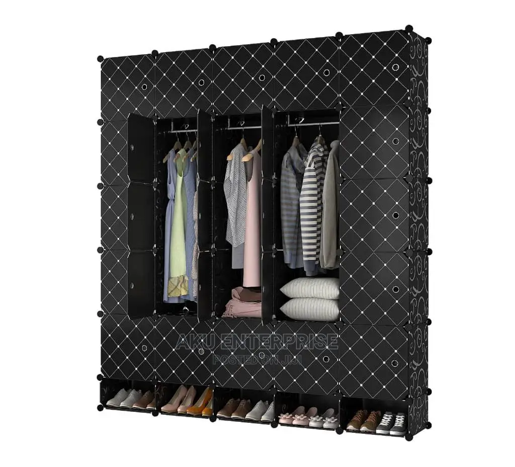 25 Cubes Plastic Wardrobe