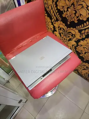 New Laptop HP EliteBook 830 4GB Intel Core 2 Duo HDD 160GB