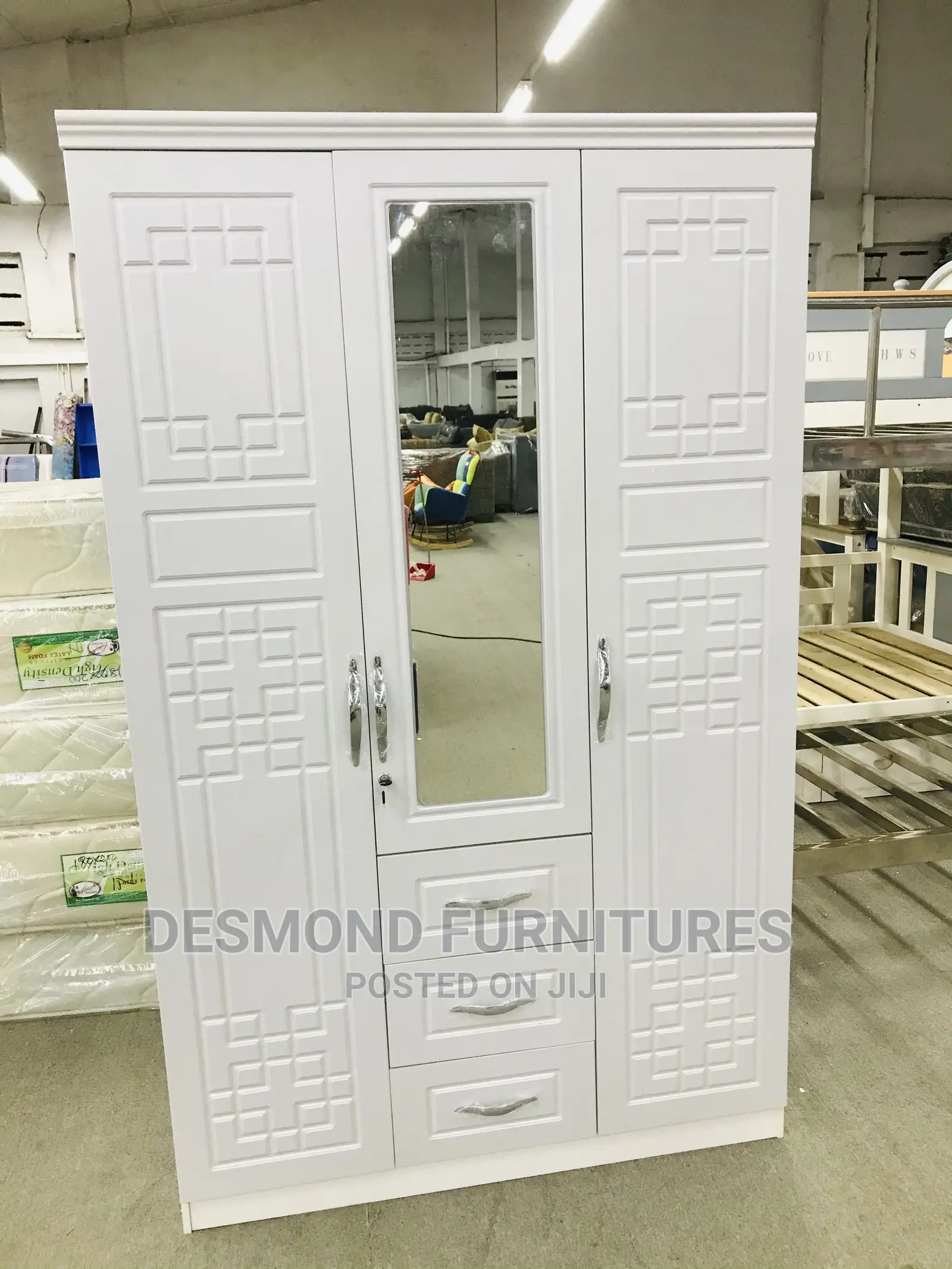 Three Doors Wardrobe With a Mirror ( 9033 )