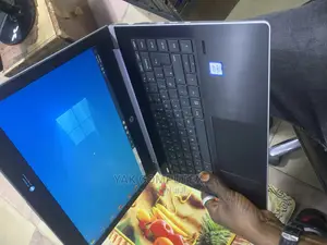 Laptop HP 430 G5 8GB Intel Core I5 SSD 256GB