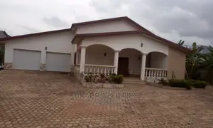 5bdrm House in Ampomah, Frafraha for sale