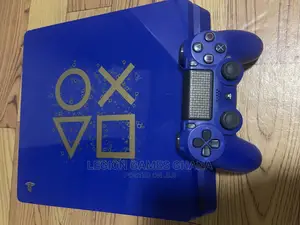 Limited Edition Days of Play PS4 Slim
