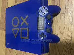 Limited Edition Days of Play PS4 Slim