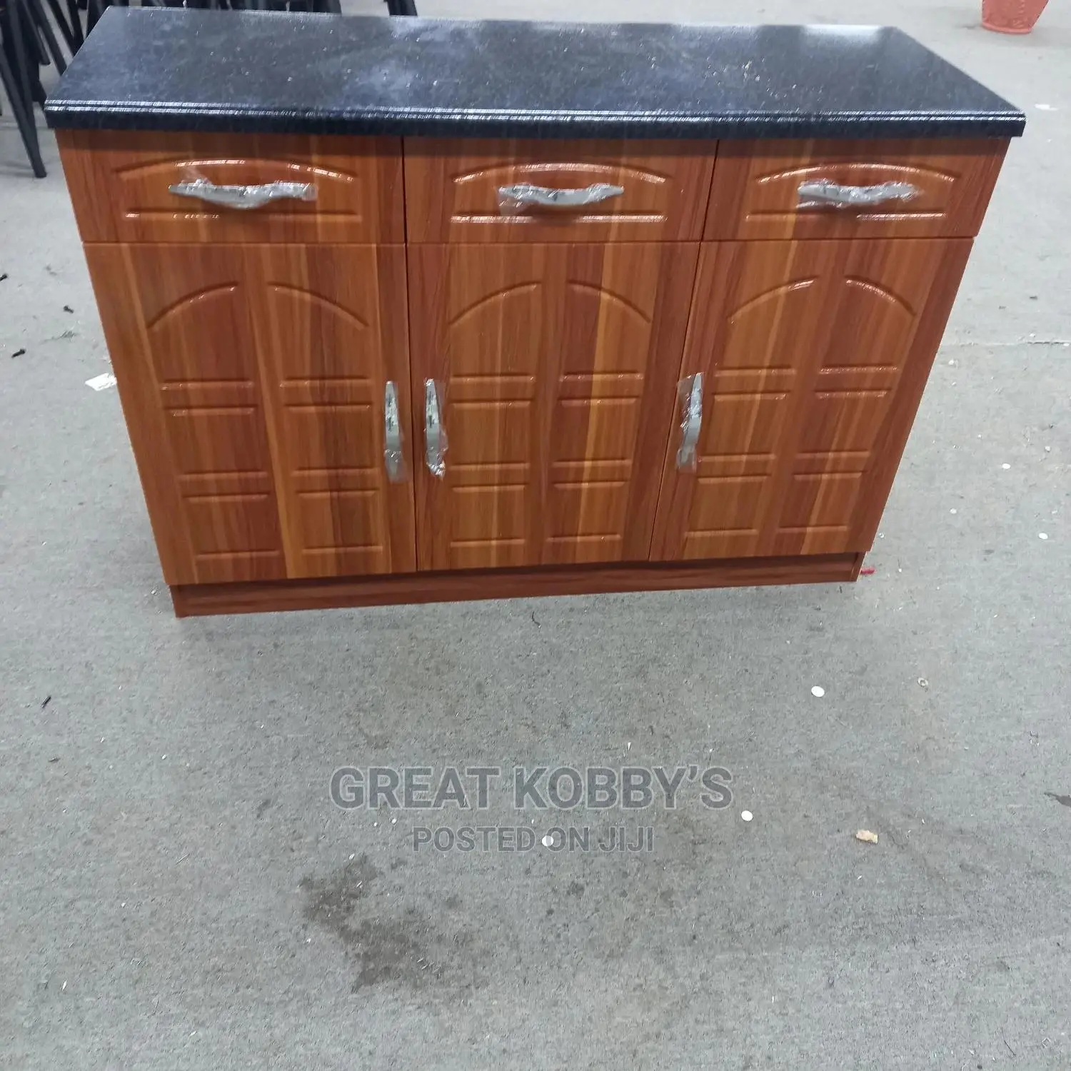 Kitchen Cabinet