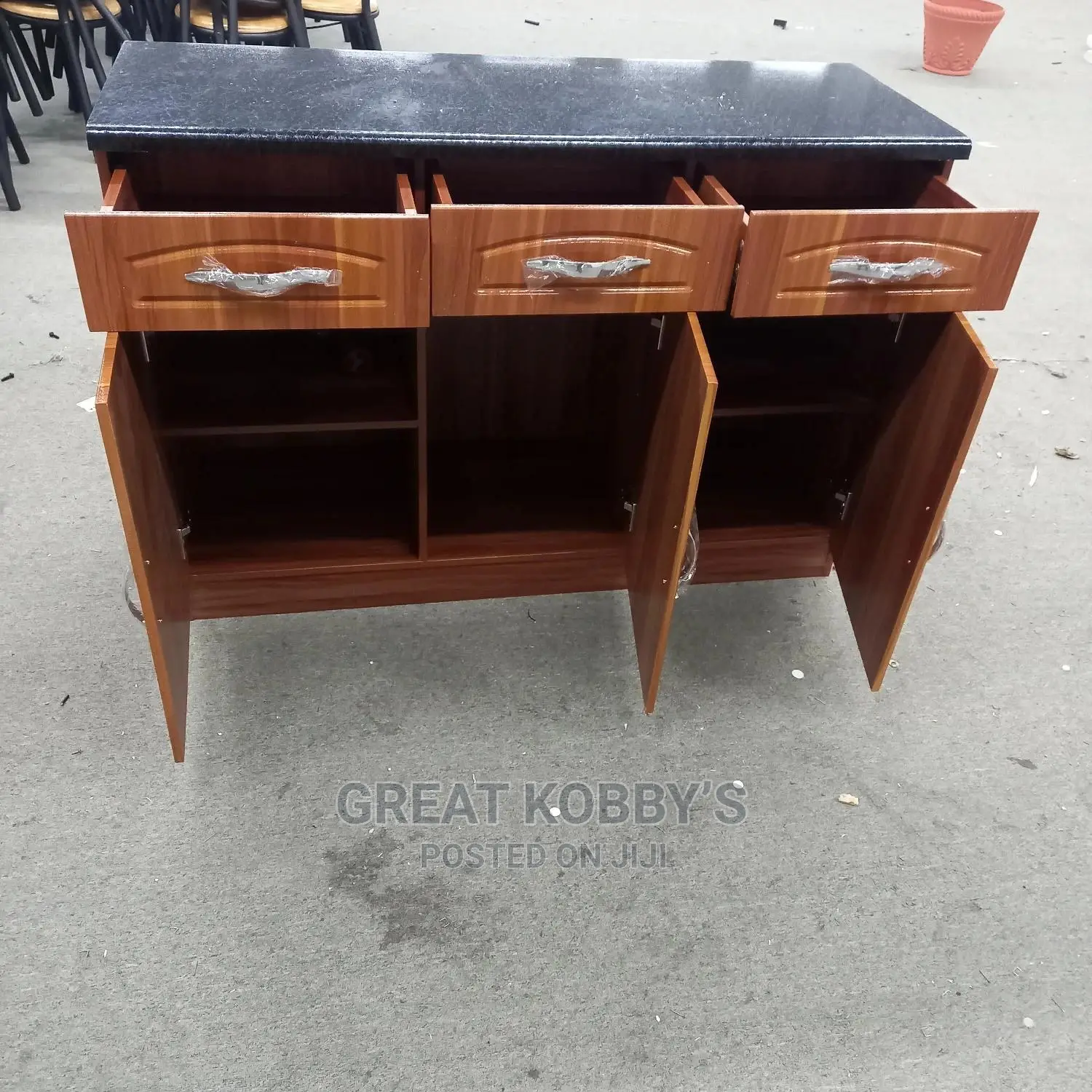 Kitchen Cabinet