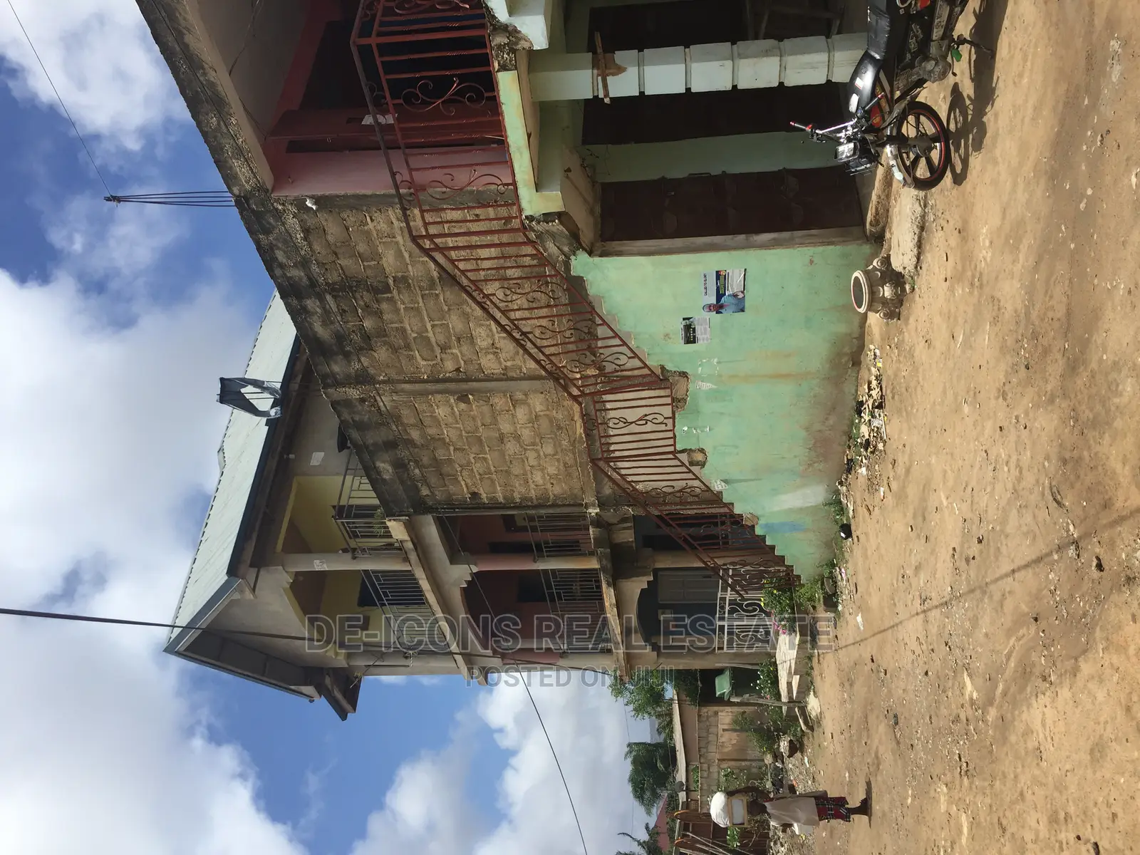 8 Shops 3 Chamber and Hall Self Contained for Sale
