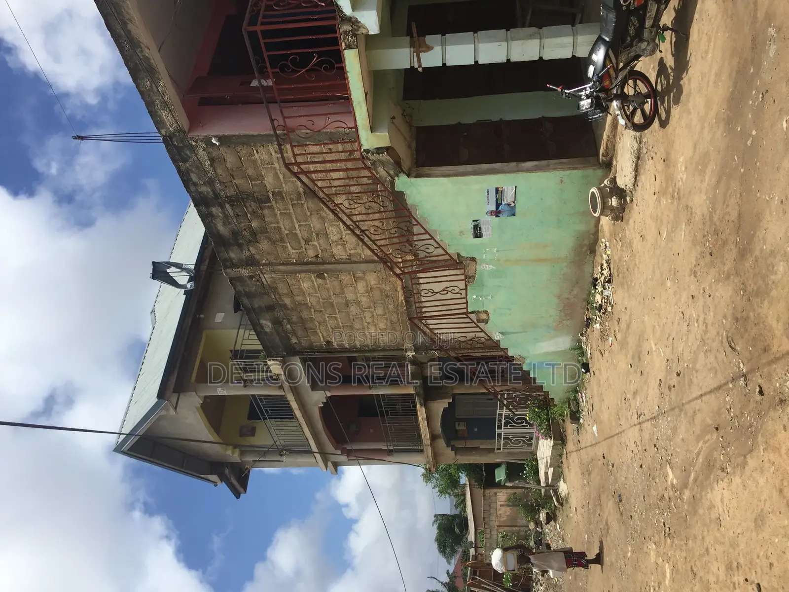 8 Shops 3 Chamber and Hall Self Contained for Sale