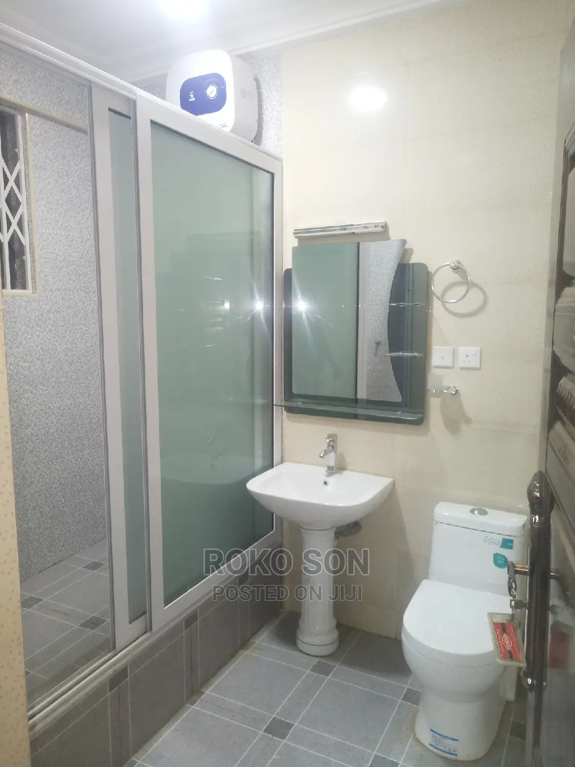 2bdrm Apartment in Dr Roko, Awoshie for rent