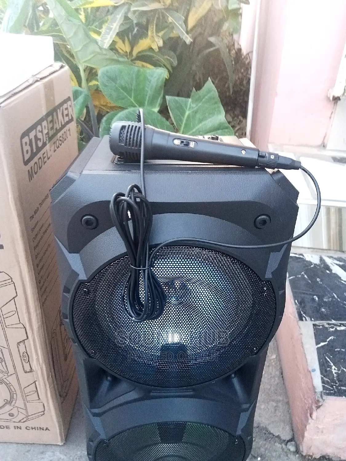 8" X 2 Portable Rechargeable Speaker