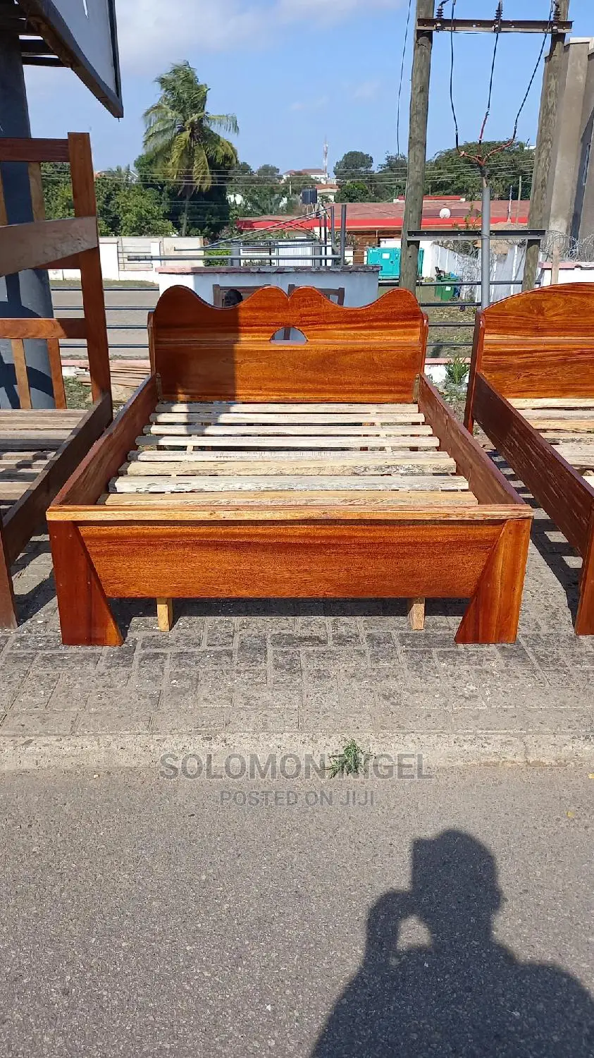 Local Size Double Bed Frame 54"×75"
