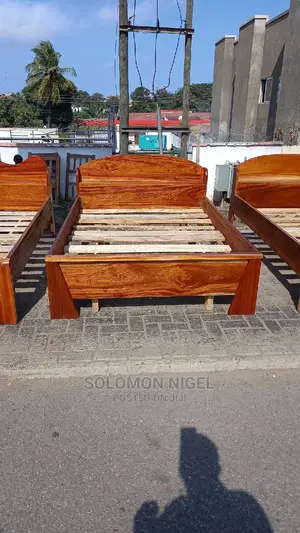 Double Bed Frame, 54"×75"