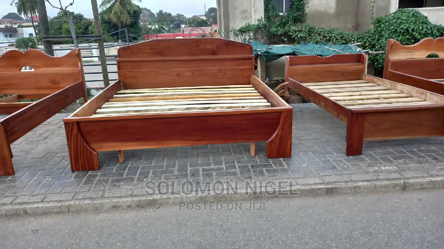 Queen Size Bed Frame 72"×75"
