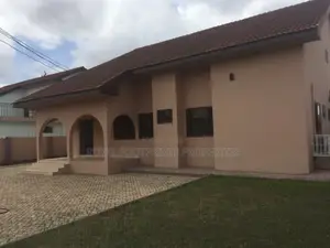 5bdrm House in Adjiriganor for Rent