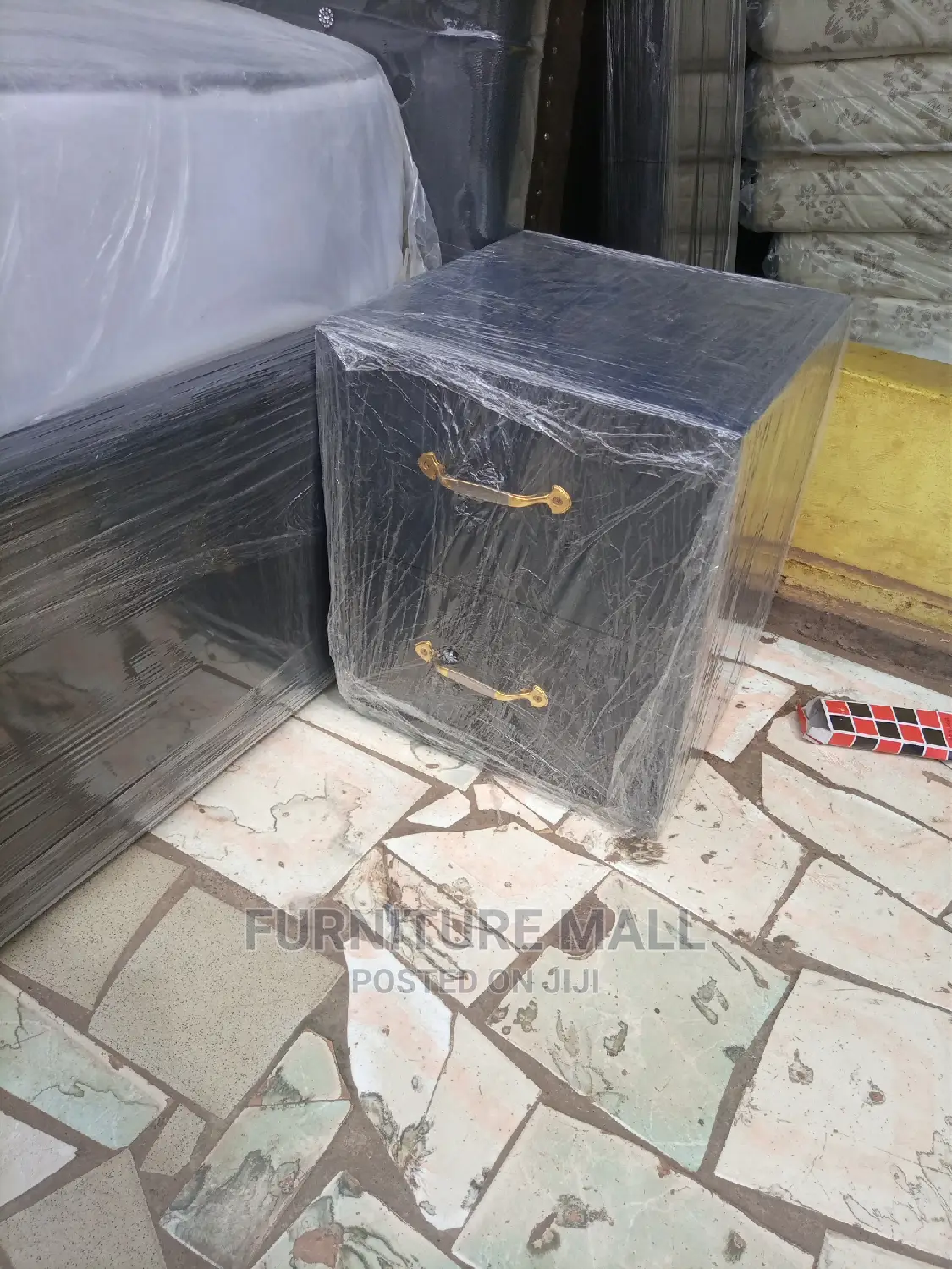Bed Aide Drawer Or Table For Sell. Free Delivery