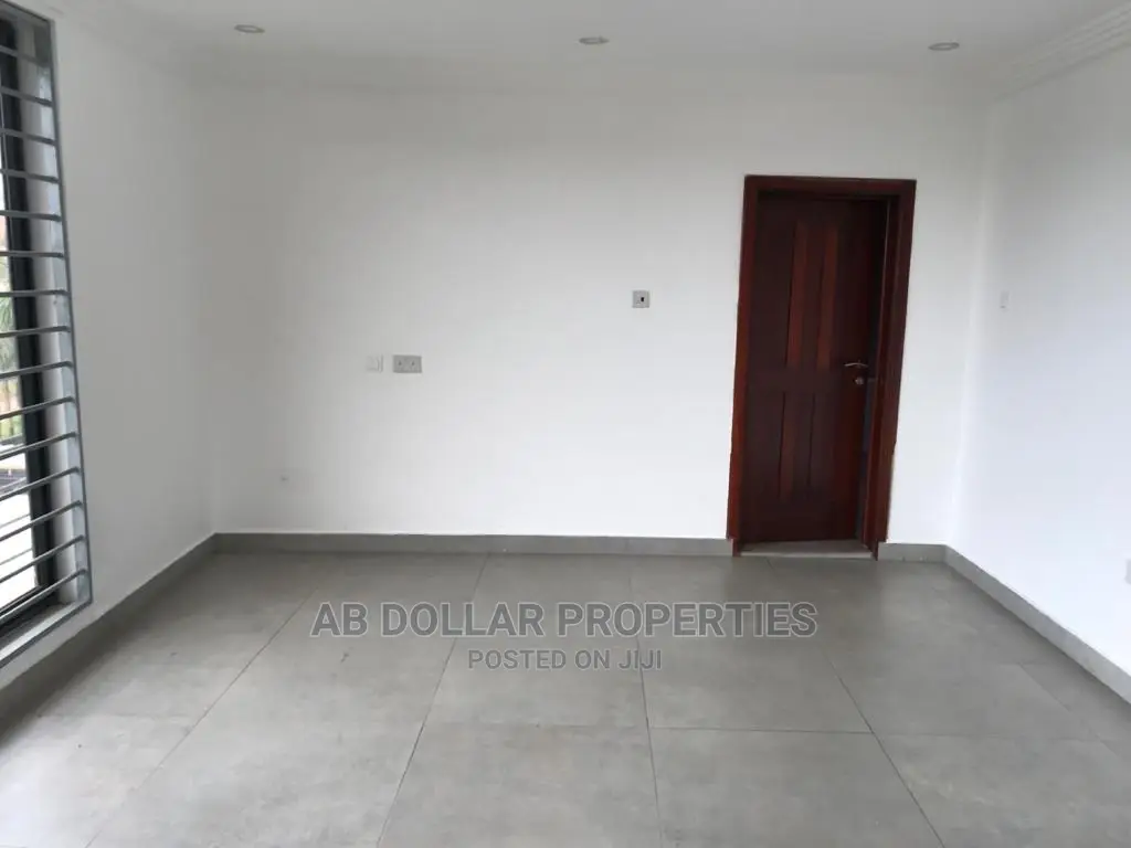 3bdrm House in Spintex for rent